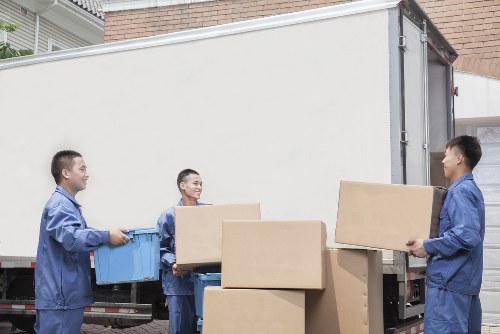 West Ealing moving service handling furniture and household items